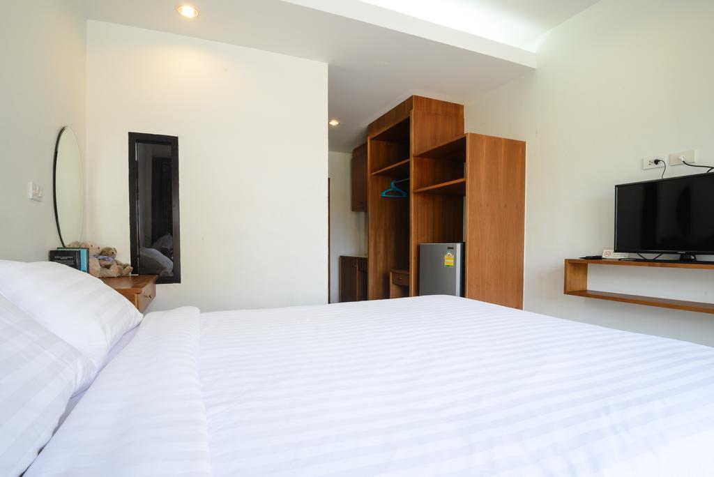 Ocean12 Chic Hotel Phuket Dış mekan fotoğraf
